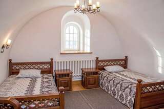 Гостевой дом Гостиный Двор Тобольск Односпальная кровать в общем номере-3